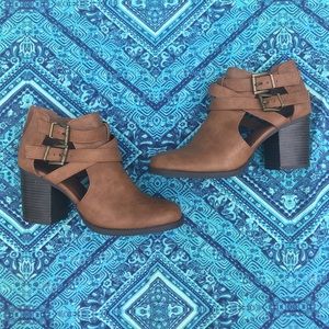 Brown booties with thick heel